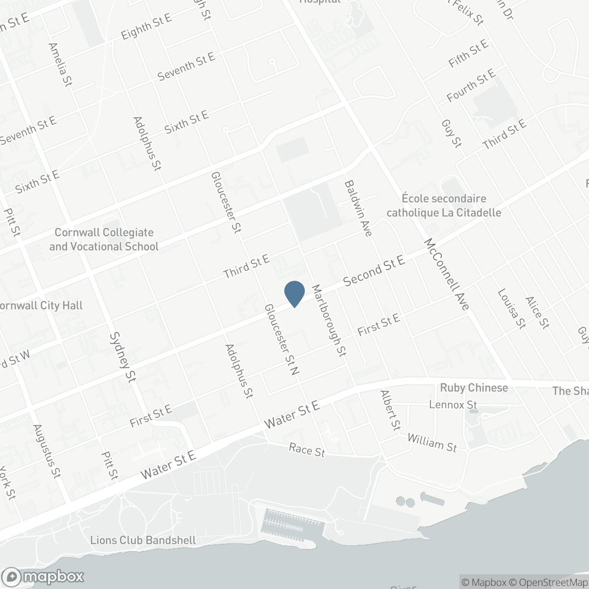 425 SECOND ST. E STREET E, Cornwall, Ontario K6H 1Z2